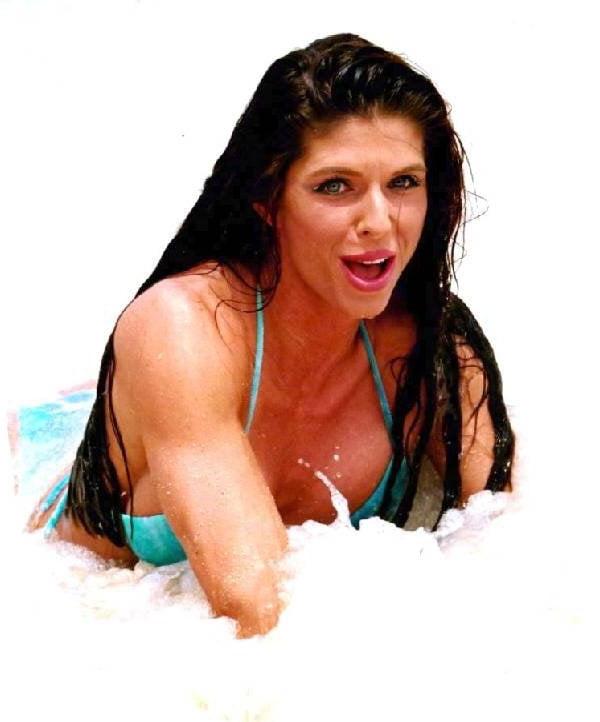 22P Samantha Bullington! Perfect Mature Muscles!