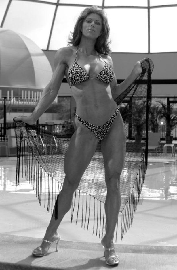 22P Samantha Bullington! Perfect Mature Muscles!