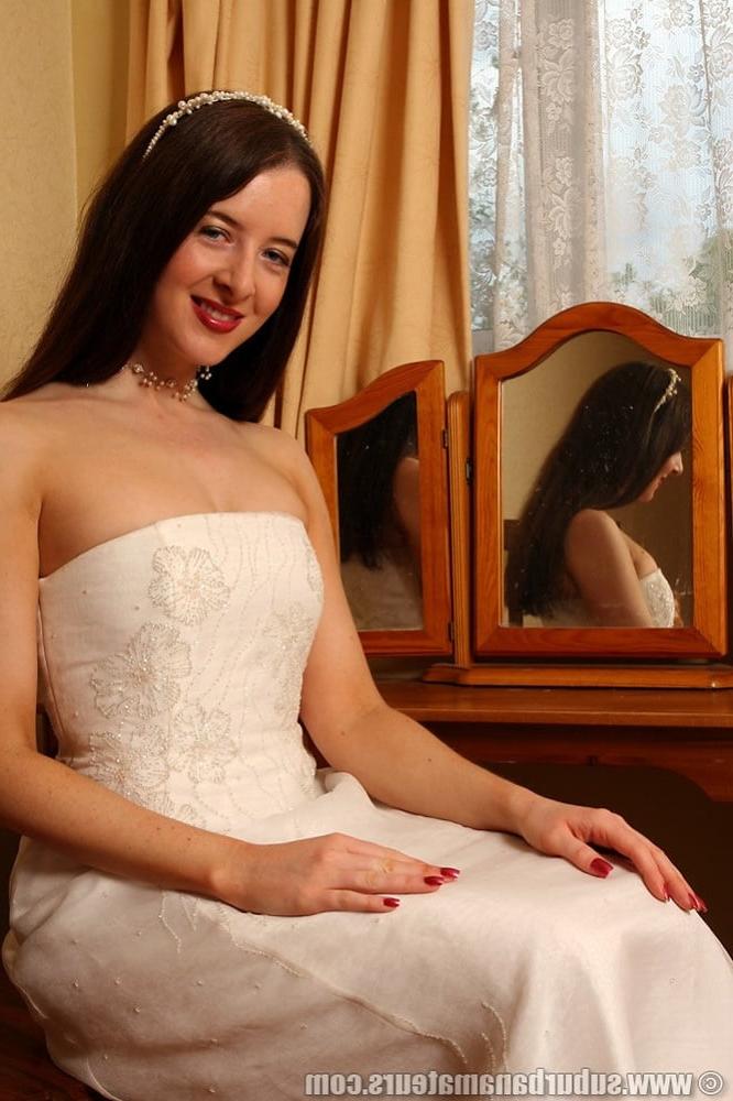 22P Bride Wedding Dress and Stockings