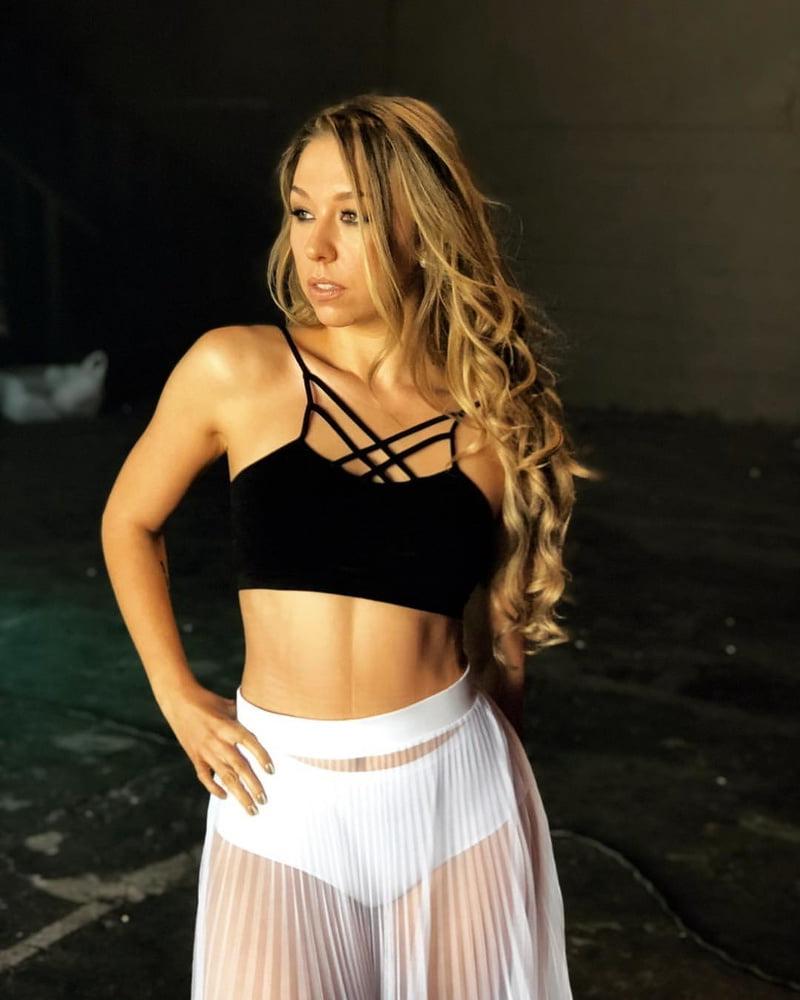 25P Haliene - Singer of Electronic Music