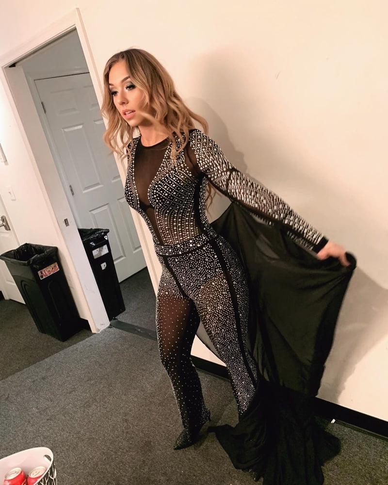 25P Haliene - Singer of Electronic Music
