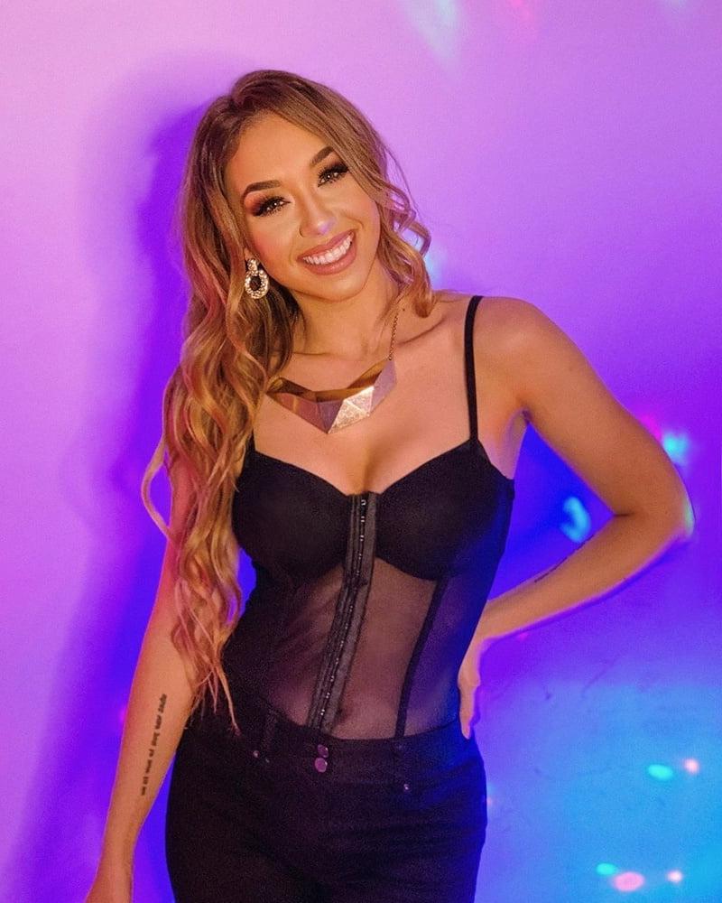 25P Haliene - Singer of Electronic Music