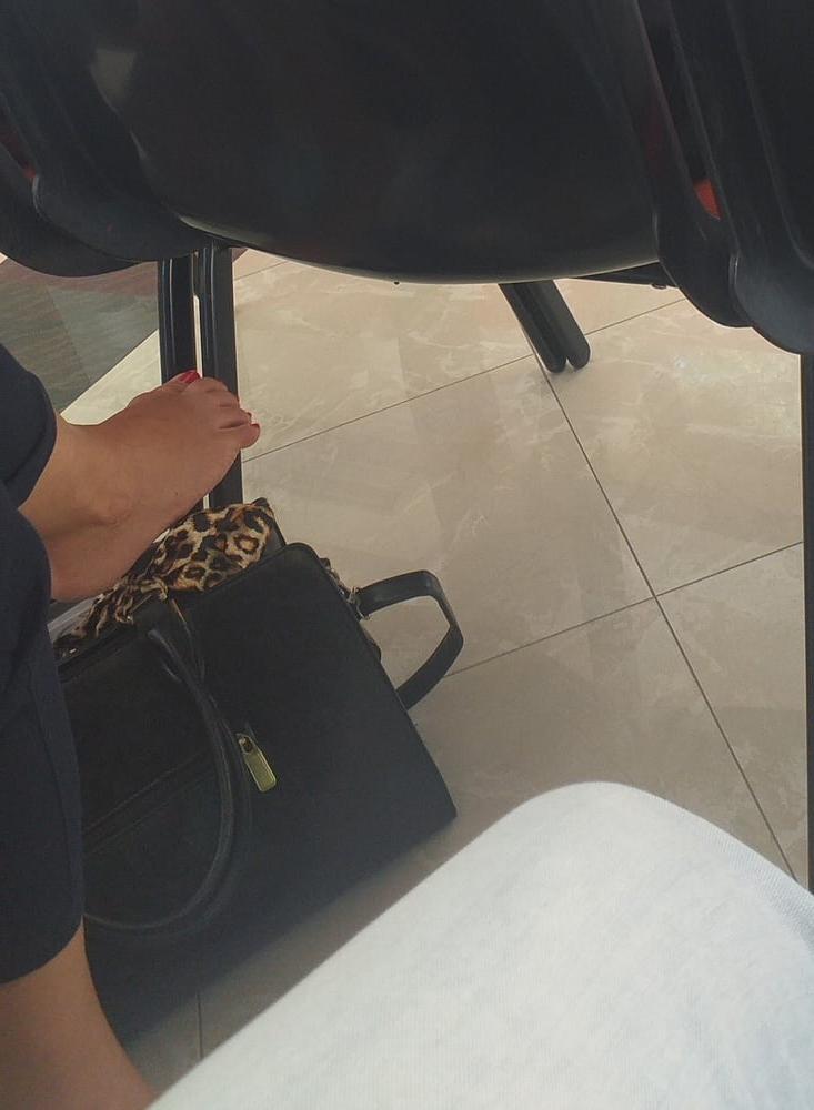 18P FEET SWEET FEET