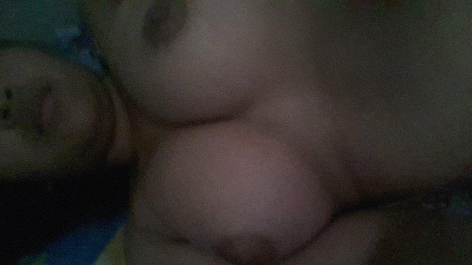 17P Chubby Thai slut exposed