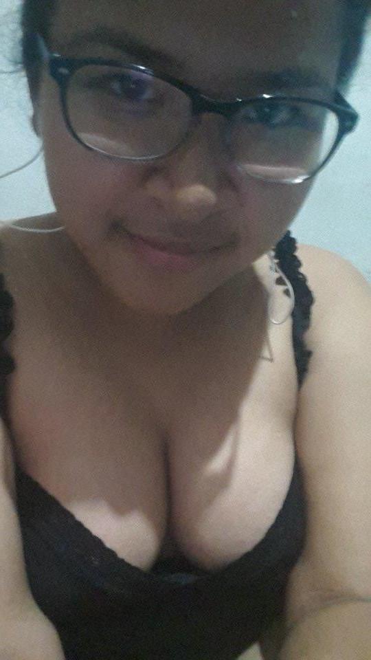 17P Chubby Thai slut exposed