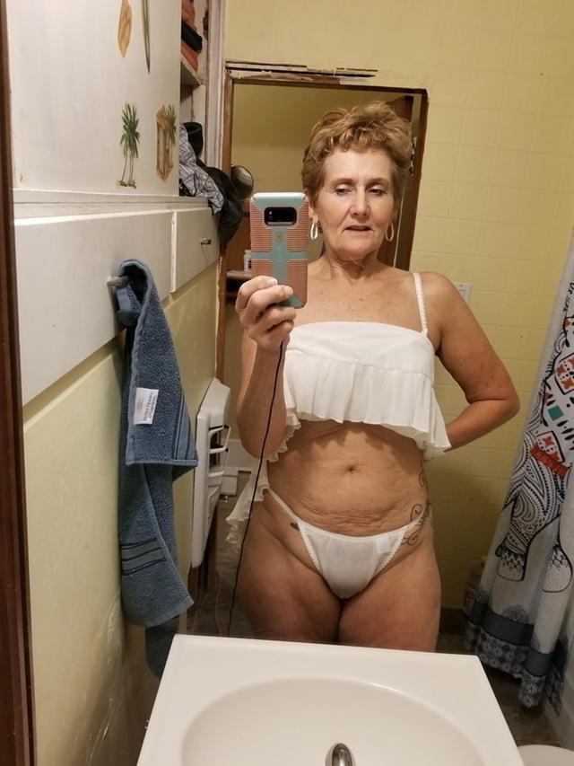 24P real cheap wankable grannies and matures