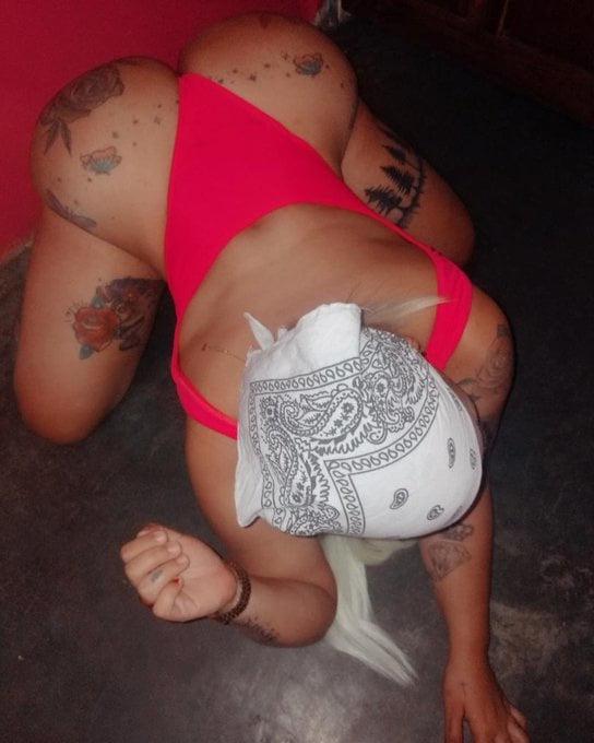 11P Amateur Instagram Whore - Blonde Crazy Bitch