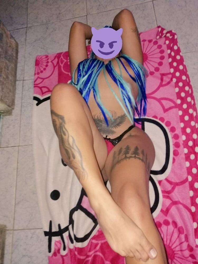 11P Amateur Instagram Whore - Blonde Crazy Bitch