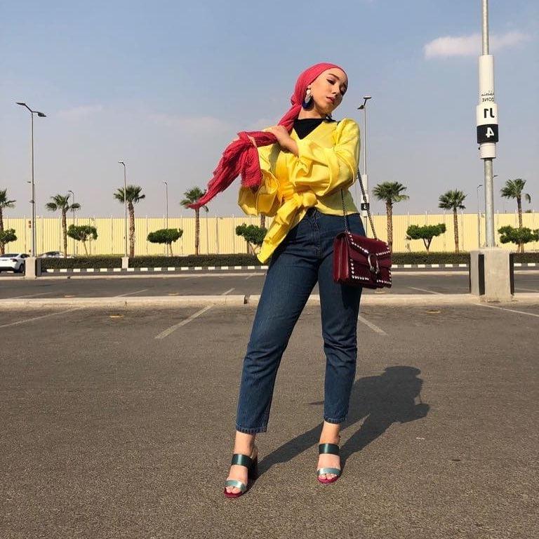 25P arab muslim hijab heels feet