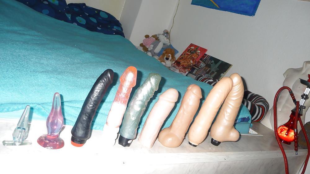 11P TOYS   FOR    MY   LADYS    IN     BET