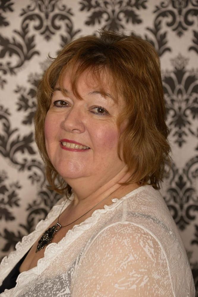 25P Helen, sexy UK Chunky GILF Slut