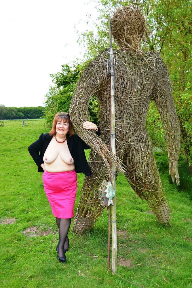 25P Helen, sexy UK Chunky GILF Slut