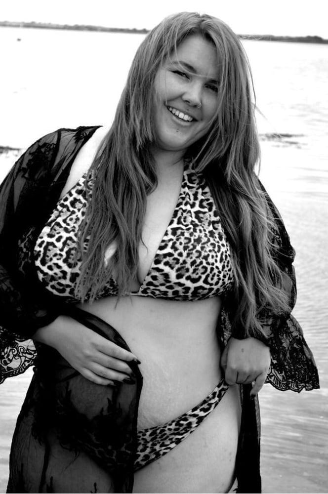 12P Emily, sexy UK Chunky Slut