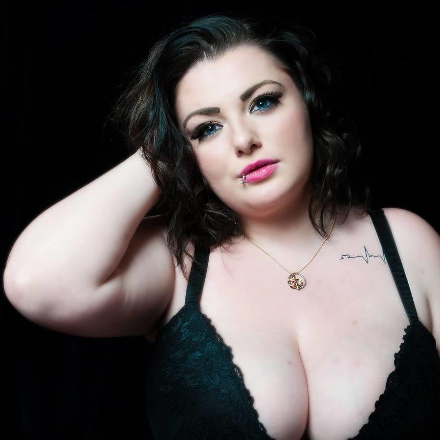 20P Nikki-Louise, sexy UK Chunky Slut