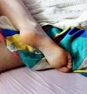 24P AMANDA'S FEET
