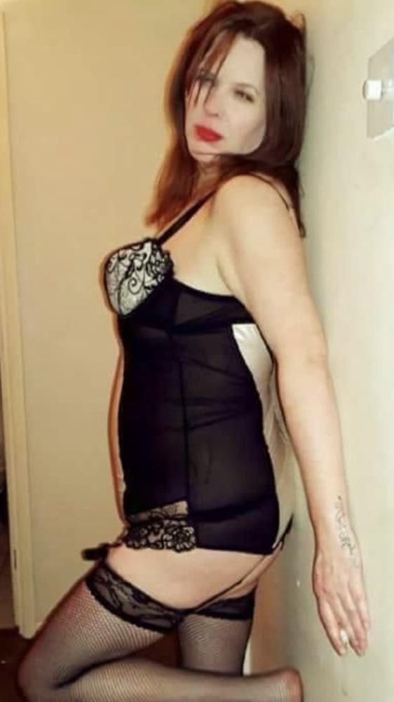 13P British milf lingerie