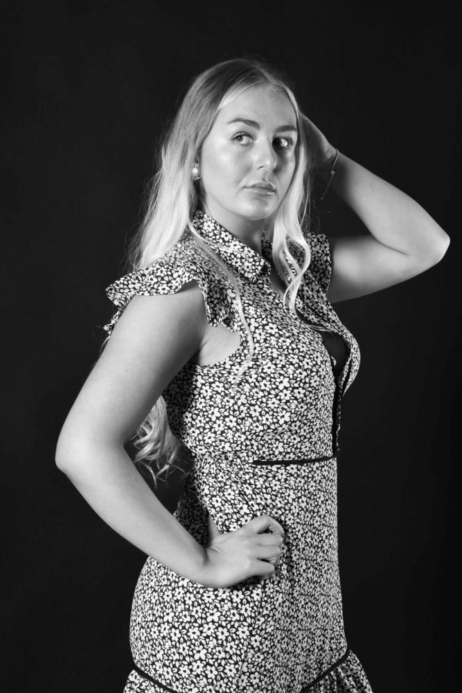 24P Abbie, sexy UK Chunky Slut