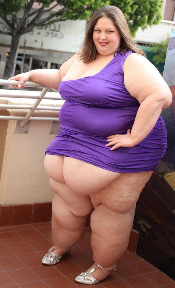 25P Hoodyman ssbbw 346 : Real humans exposed .