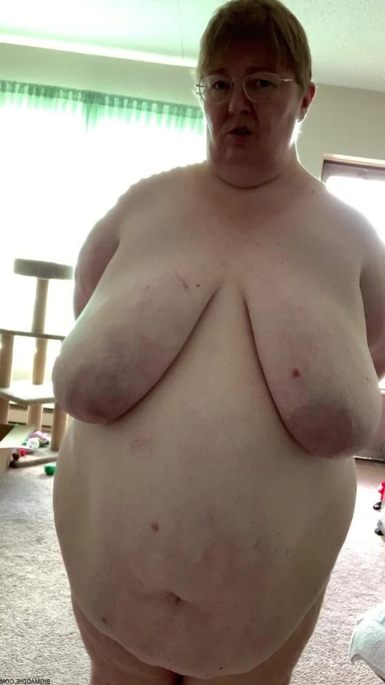25P Hoodyman ssbbw 346 : Real humans exposed .