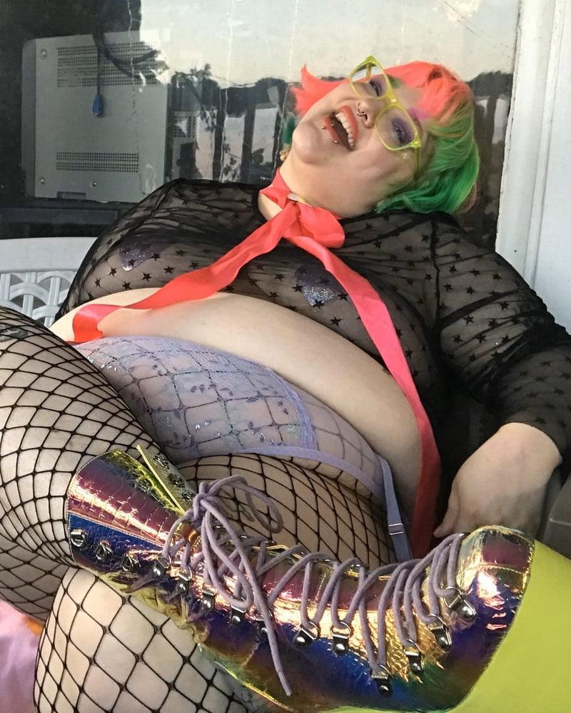 25P Hoodyman ssbbw 346 : Real humans exposed .