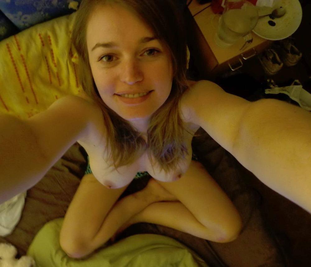 25P cute czech girlfriend