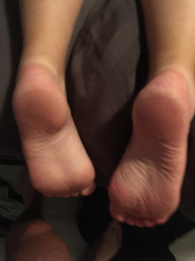 9P Feet GF