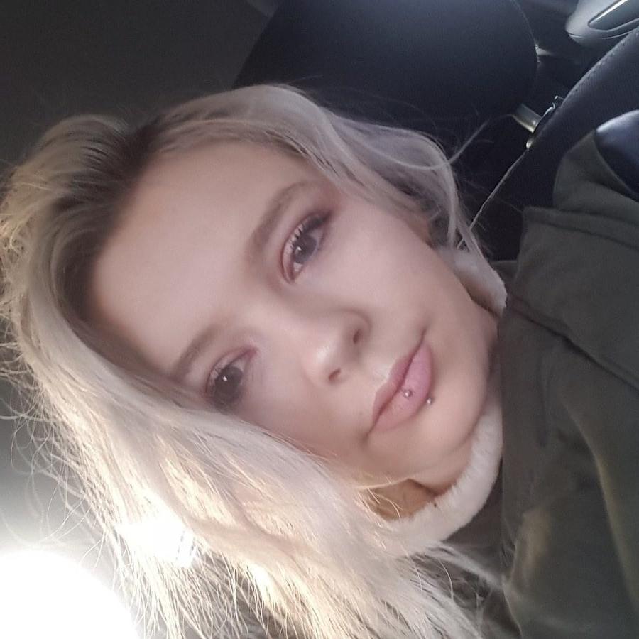 12P Mia, sexy UK Chunky Slut
