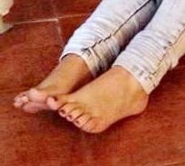 13P JENNIFER'S FEET