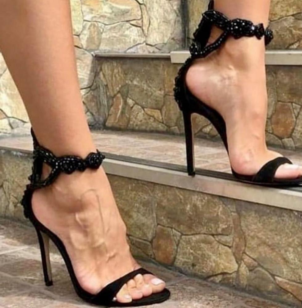 25P Feet for Footjob