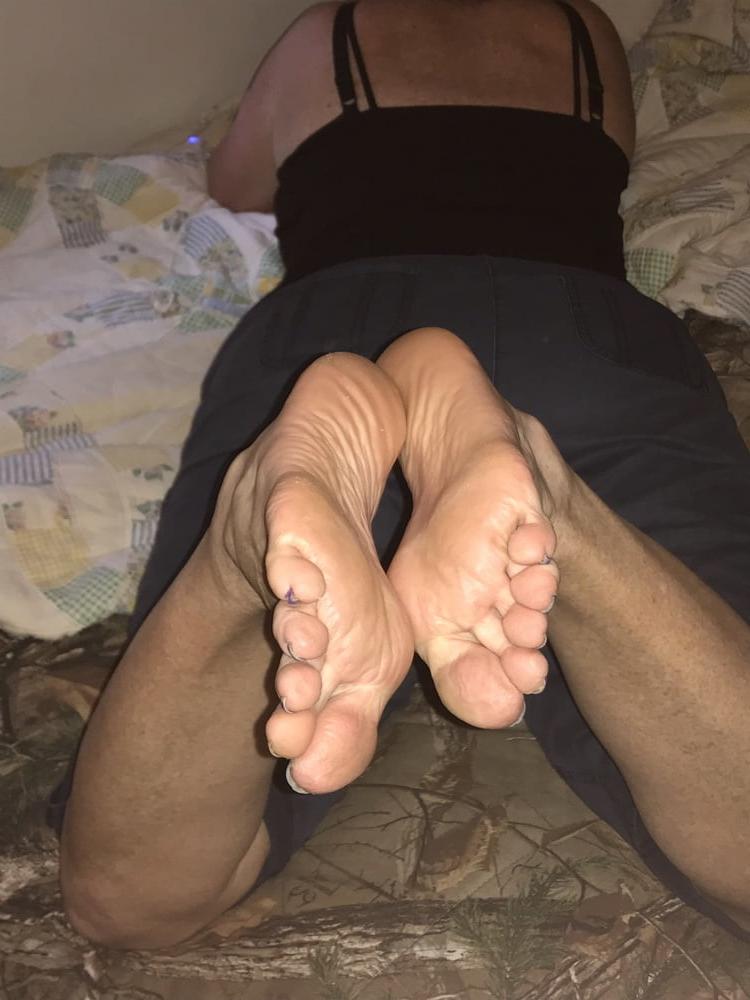 25P Tribute my feet