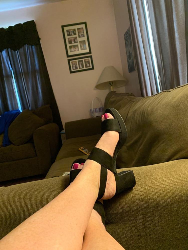 25P Tribute my feet