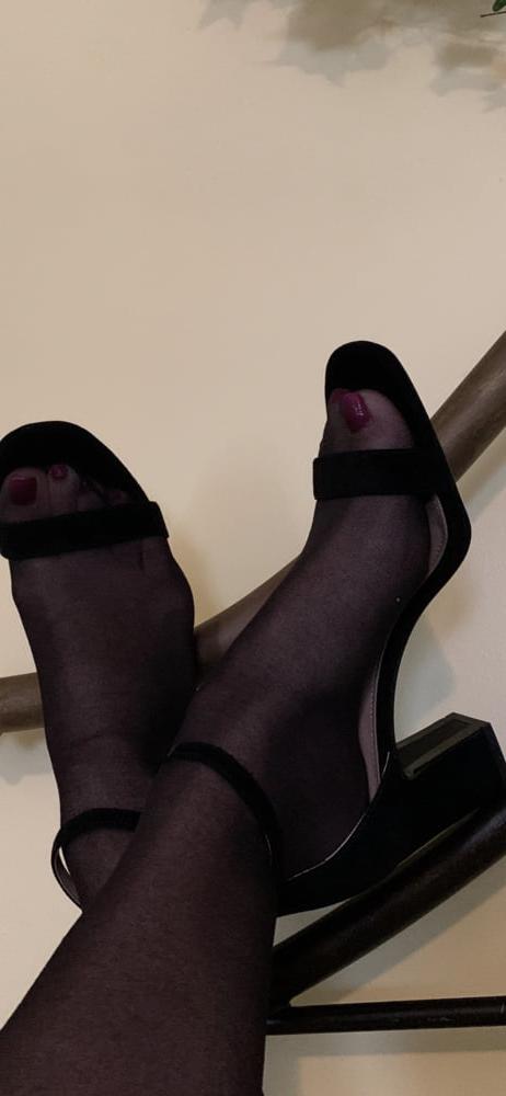 25P Tribute my feet