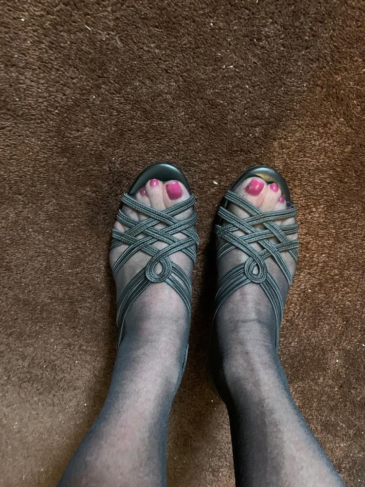 25P Tribute my feet
