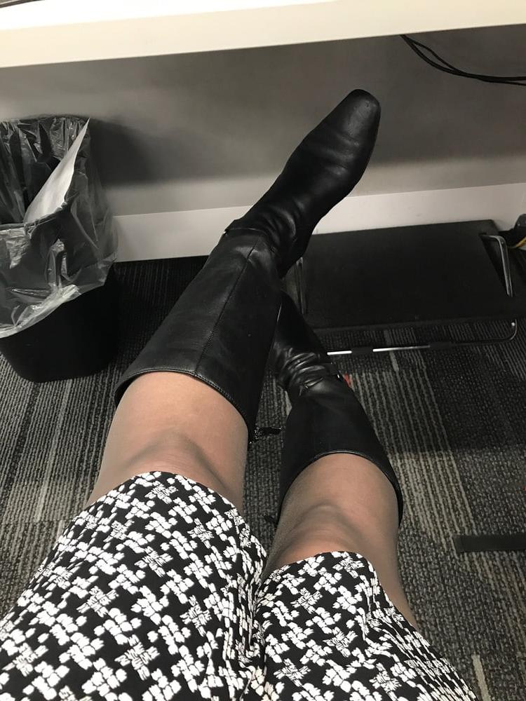 25P Tribute my feet
