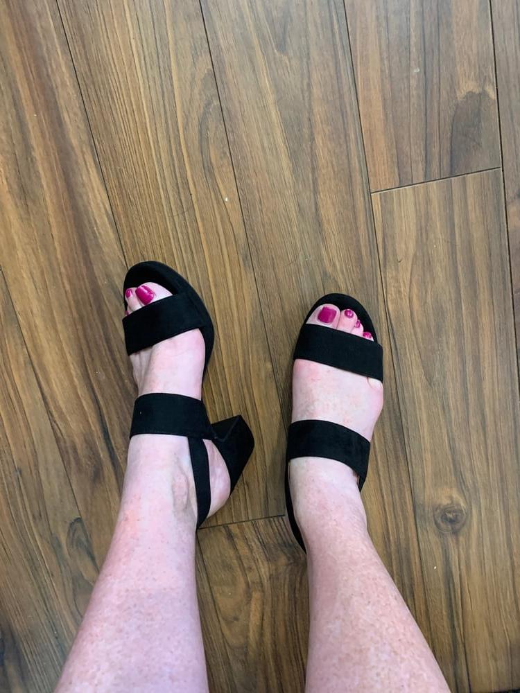 25P Tribute my feet