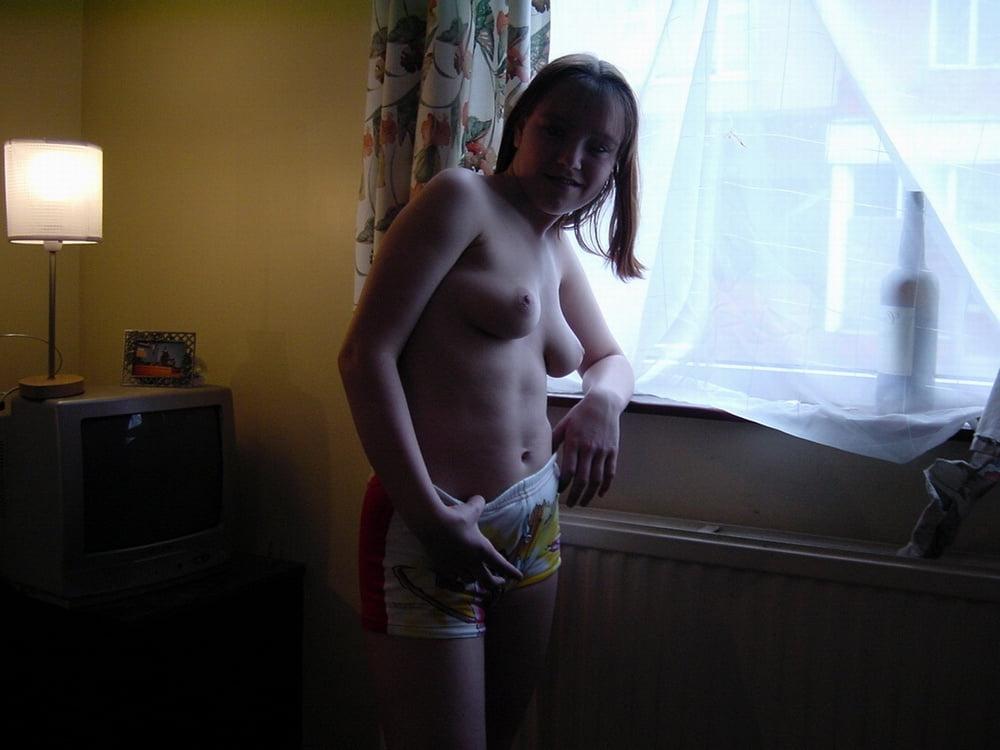 25P Topless 271