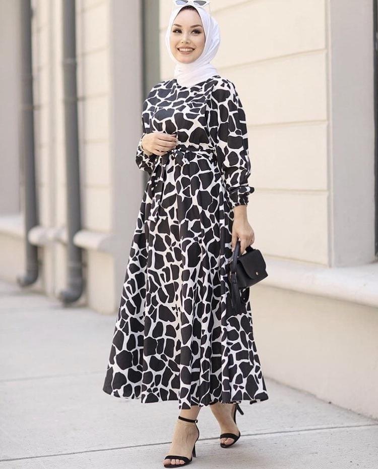 25P Muslim hijab feet
