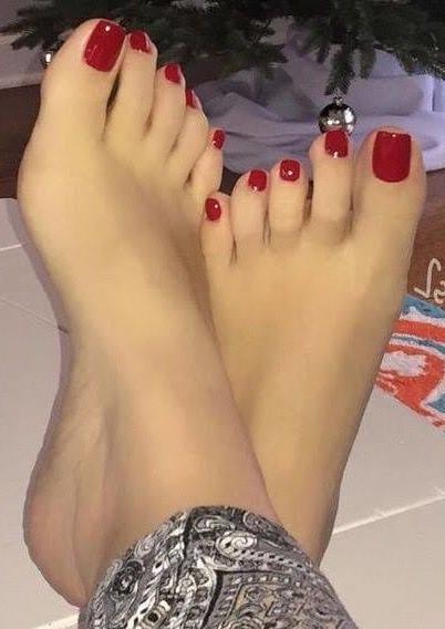 25P Muslim hijab feet