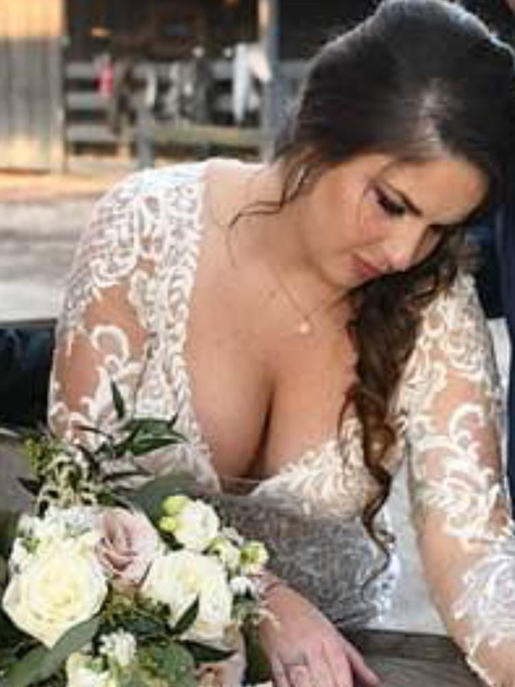 25P The Beautiful Sexy Bride