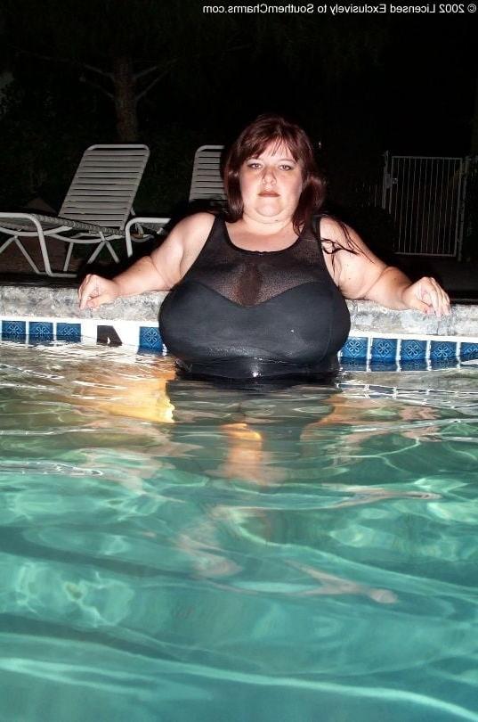 25P classic big tit Alice