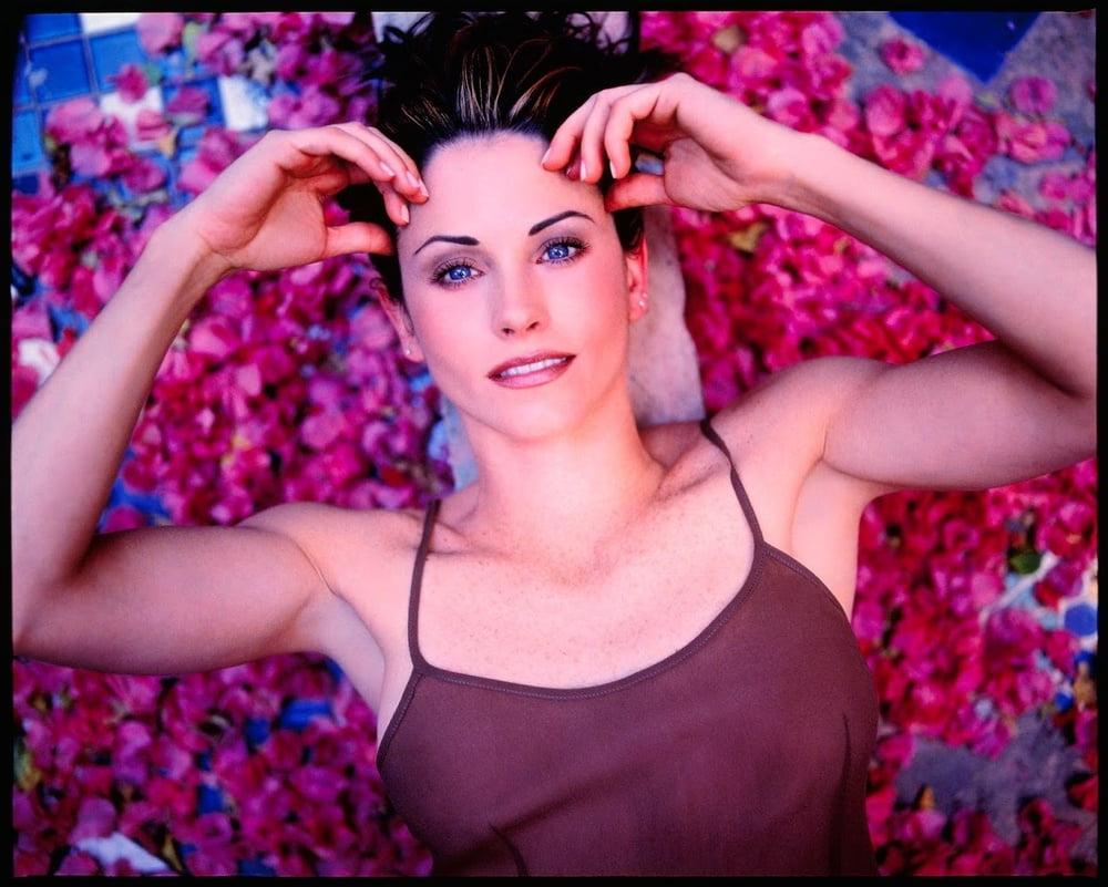 25P Classic Courtney Cox