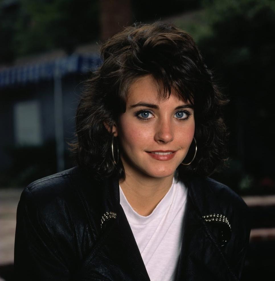 25P Classic Courtney Cox