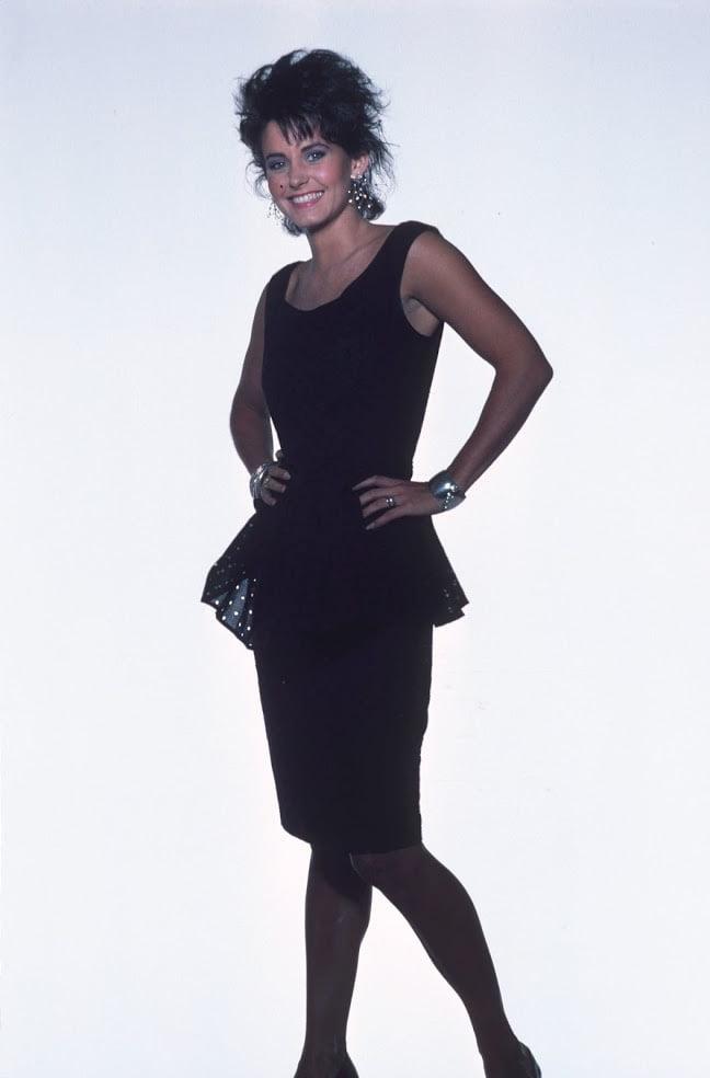 25P Classic Courtney Cox