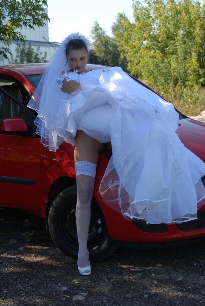 5P a gift to the bride for a wedding