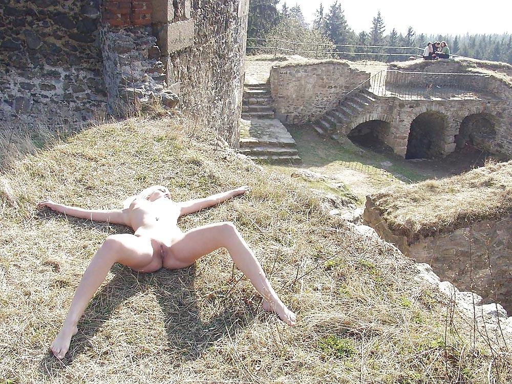 16P Weit und offen in Public -20-