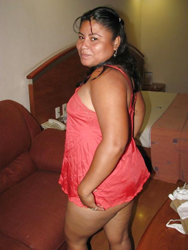 14P Gordita y Que - 13 - Red Dress Chubby