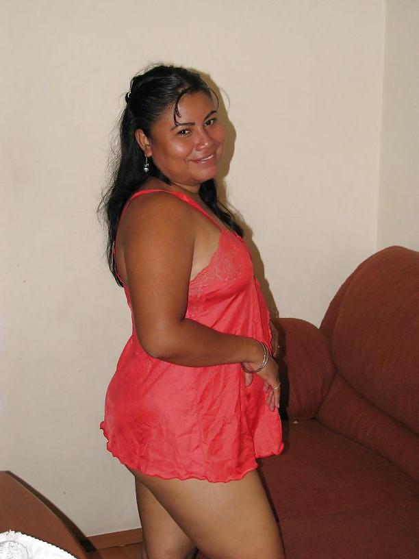 14P Gordita y Que - 13 - Red Dress Chubby