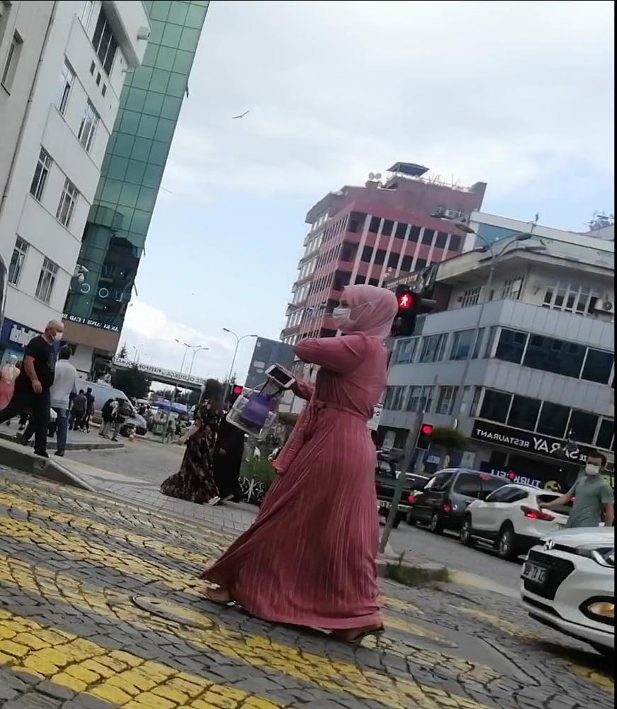 25P Hijab walking sexy ass and feet