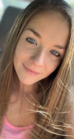 25P Sexy natural tiny 23yo Lacey - private pics