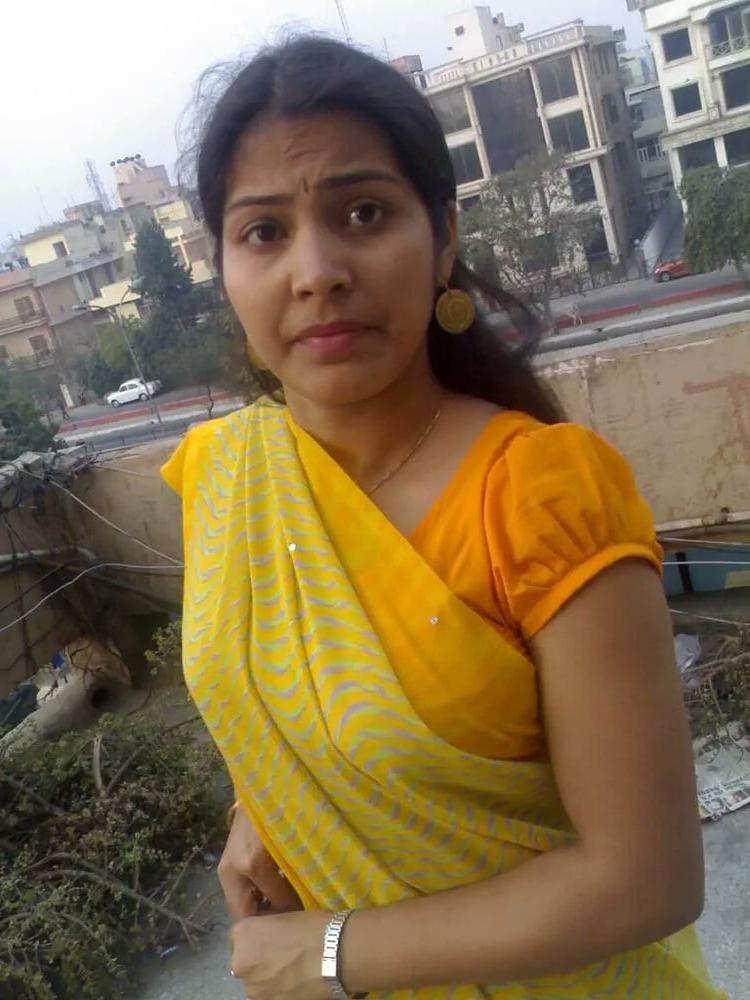 13P Hot Chubby Indian Girl